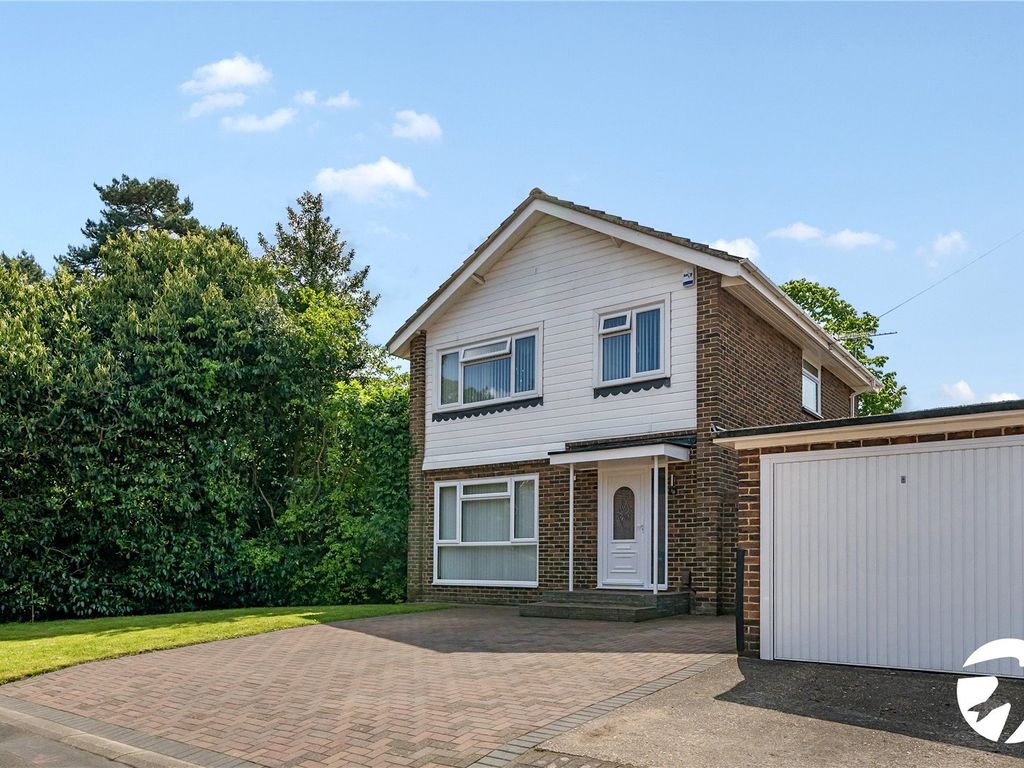 3 bed detached house for sale in Ruxton Close, Swanley, Kent BR8 Zoopla
