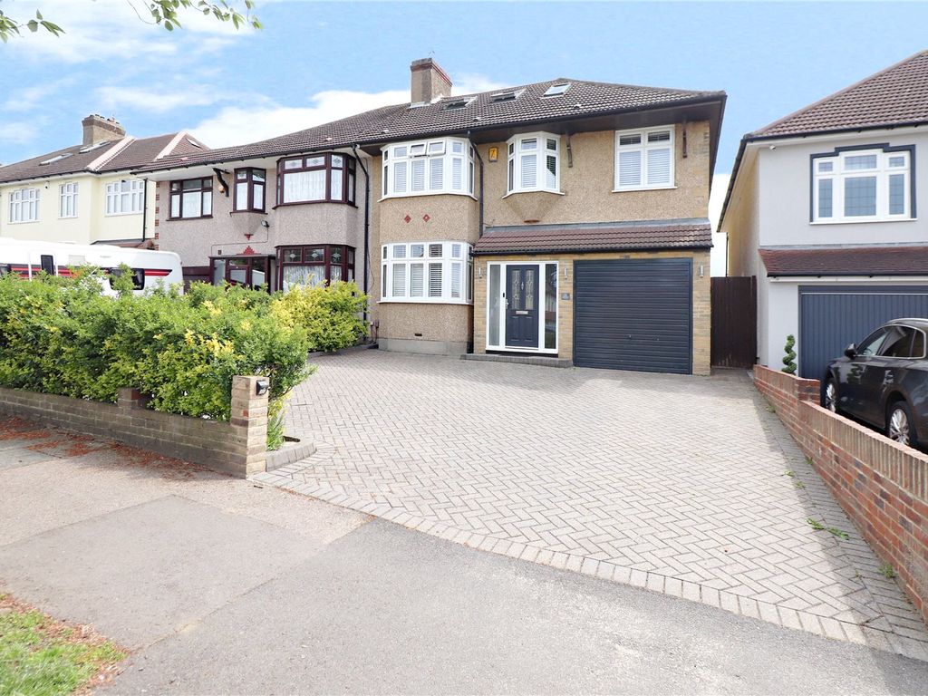 5 bed semidetached house for sale in Little Heath Road, The Pantiles