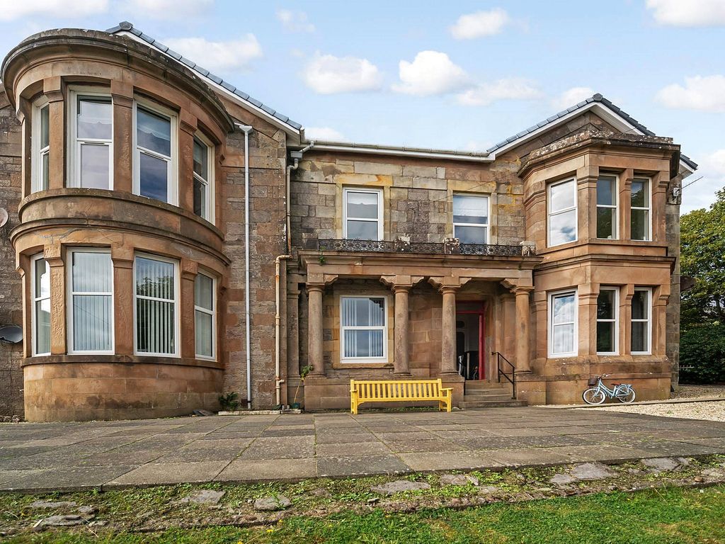 3-bed-flat-for-sale-in-bute-terrace-millport-isle-of-cumbrae-ka28
