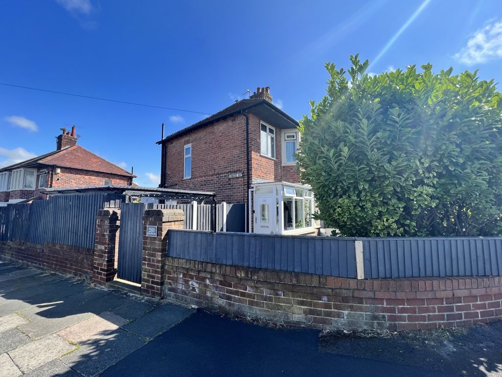 3 bed semidetached house for sale in Hawes Side Lane, South Shore FY4, £160,000 Zoopla