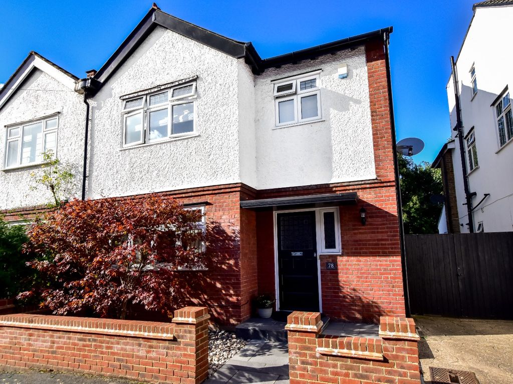 5 bed semidetached house for sale in Mildred Avenue, Watford, Hertfordshire WD18, £925,000 Zoopla