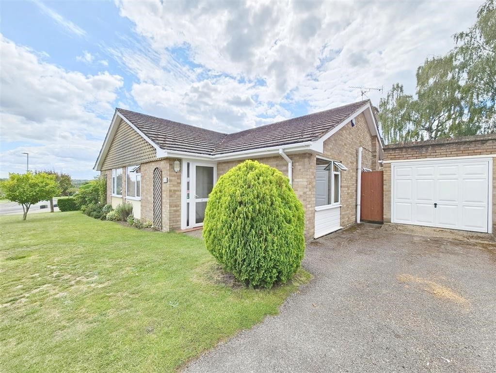 2 bed semidetached bungalow for sale in Roman Way, Earley, Reading RG6