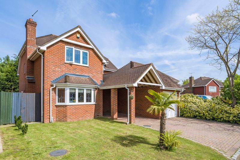 4 bed detached house for sale in Orchard Drive, Liphook Road, Lindford