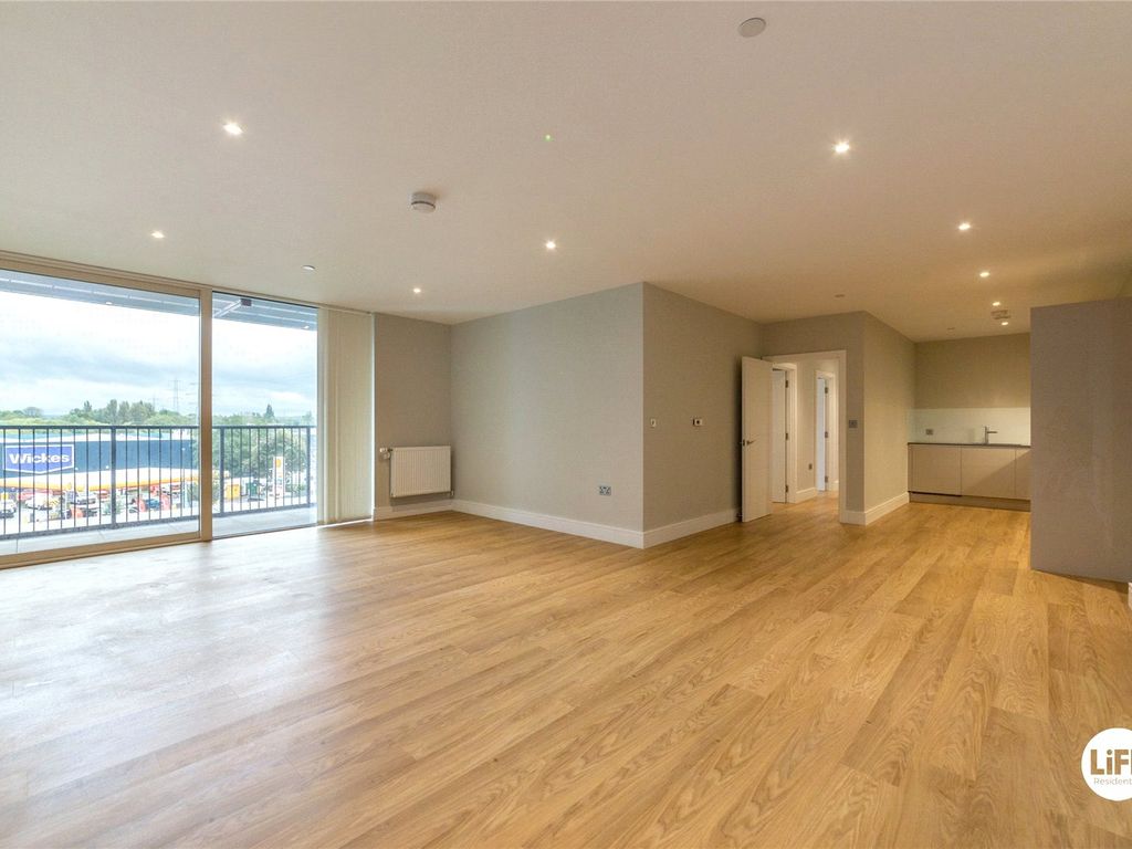 New home, 3 bed flat for sale in Plough Lane, London SW17, £695,000