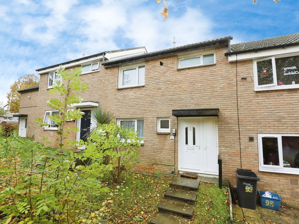 3 bed terraced house for sale in Maidencastle, Abington, Northampton