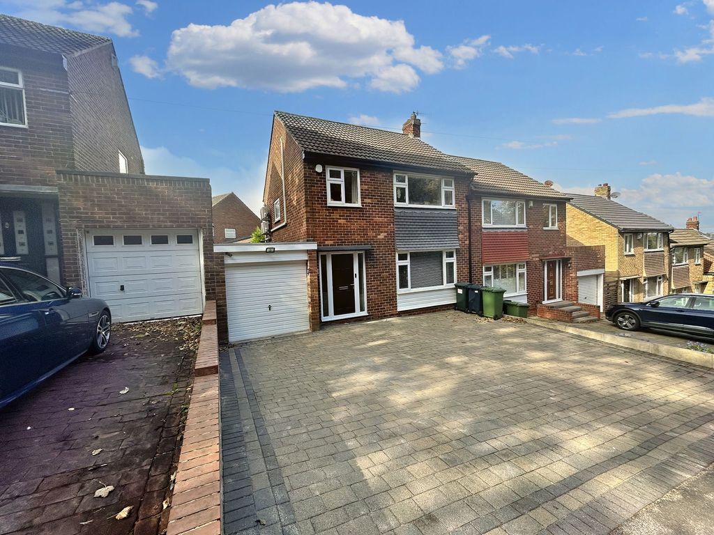 3 bed semidetached house for sale in Lambton Avenue, Whickham