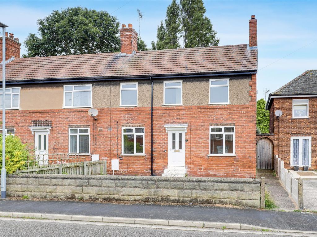 3 bed end terrace house for sale in Appleton Road, Blidworth, Mansfield
