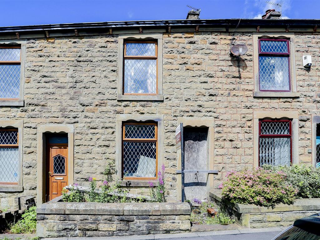 2 bed terraced house for sale in Burnley Road, Clayton Le Moors