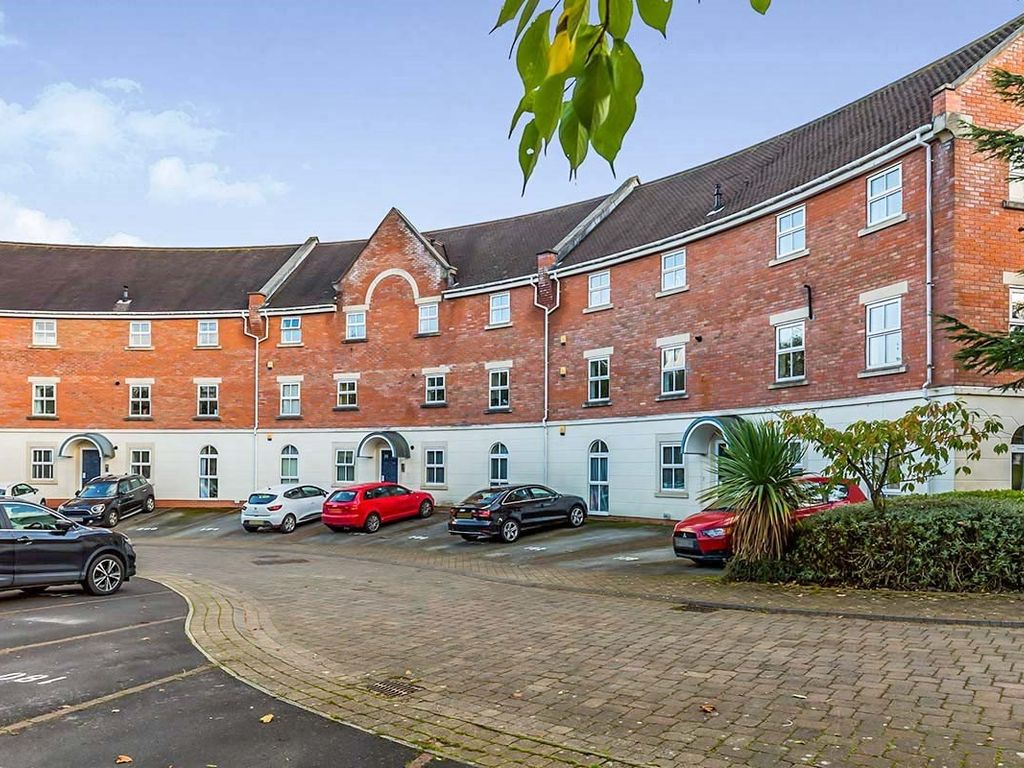 2 bed flat to rent in Holland House Road, WaltonLeDale, Preston