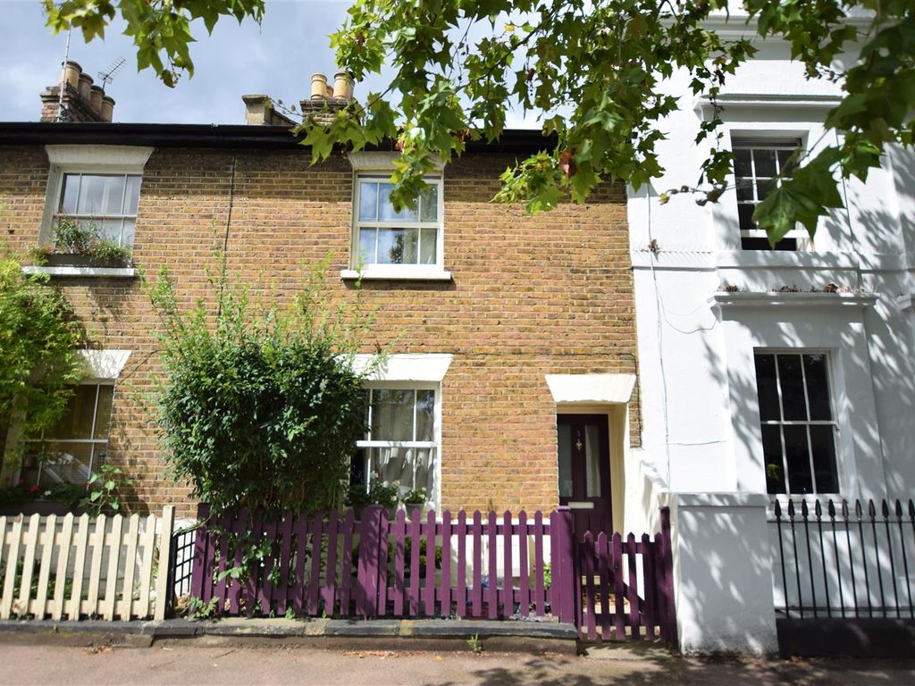 2 bed terraced house for sale in Maple Road, Surbiton KT6, £595,000