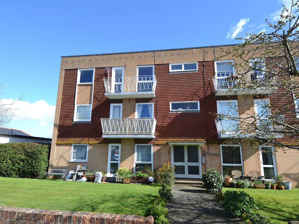 2 bed flat for sale in Northwood Road, Tankerton, Whitstable CT5 Zoopla