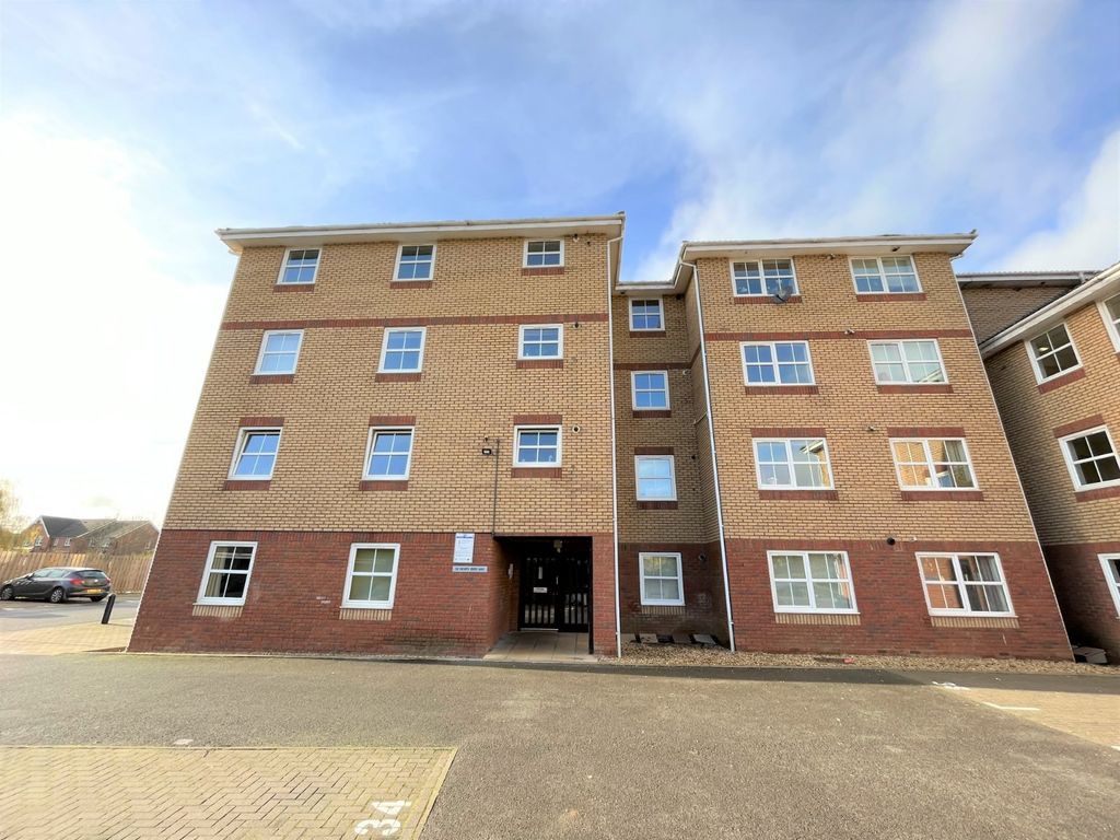 1 bed flat to rent in Cambridge Court, 22 Henry Bird Way, Northampton
