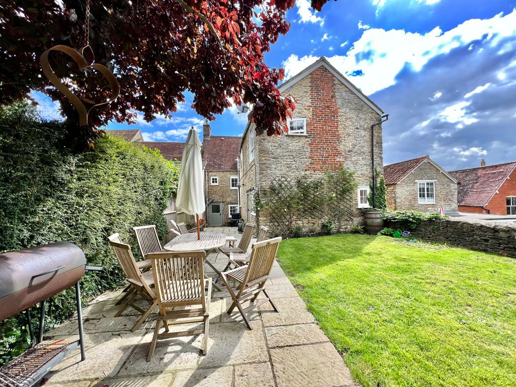 5 bed terraced house for sale in Mill Street, Wincanton, Somerset BA9