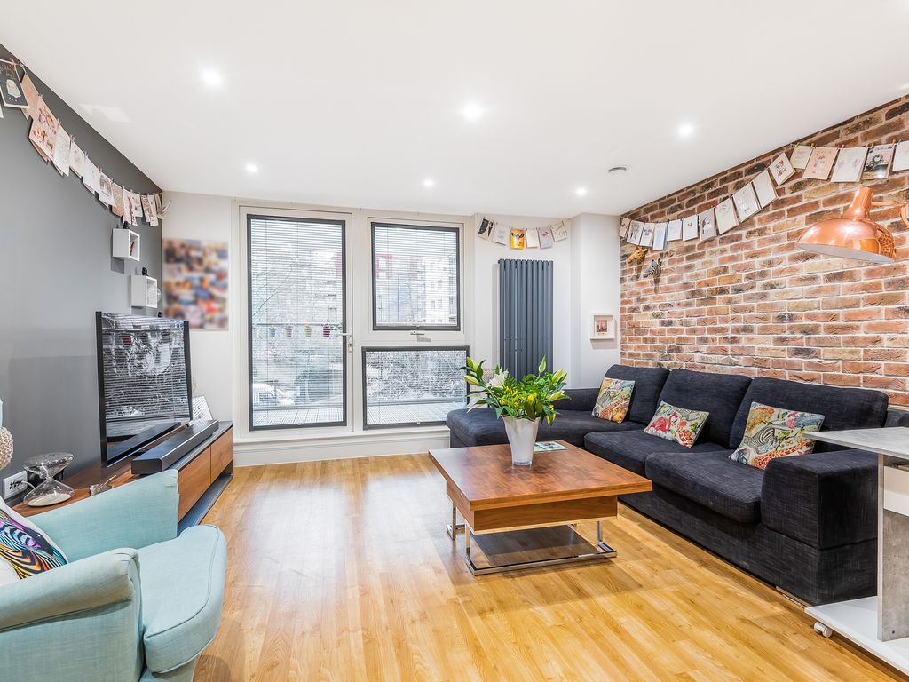 1 bed flat to rent in Tavern Quay, Sweden Gate, Surrey Docks SE16 Zoopla