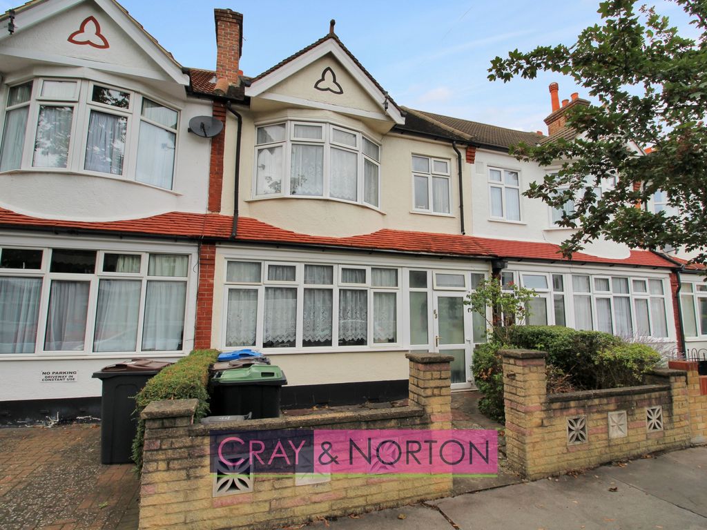 3 bed terraced house for sale in Highbarrow Road, CR0, £