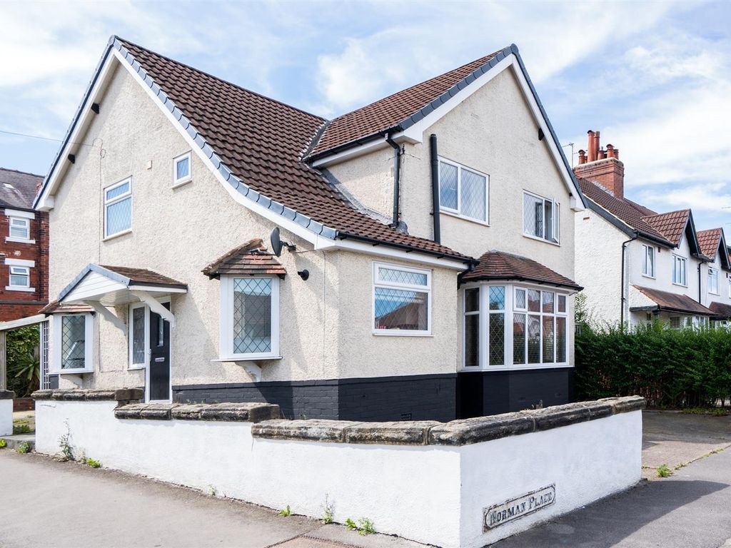 4 bed semidetached house for sale in 1A Roman Avenue, Roundhay, Leeds