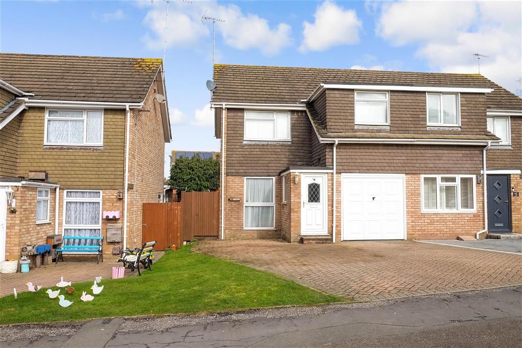 3 bed semidetached house for sale in Burgess Hill, Burgess Hill, West