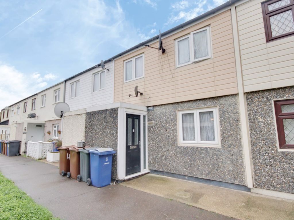 3 bed terraced house for sale in Mayflower Close, South Ockendon RM15