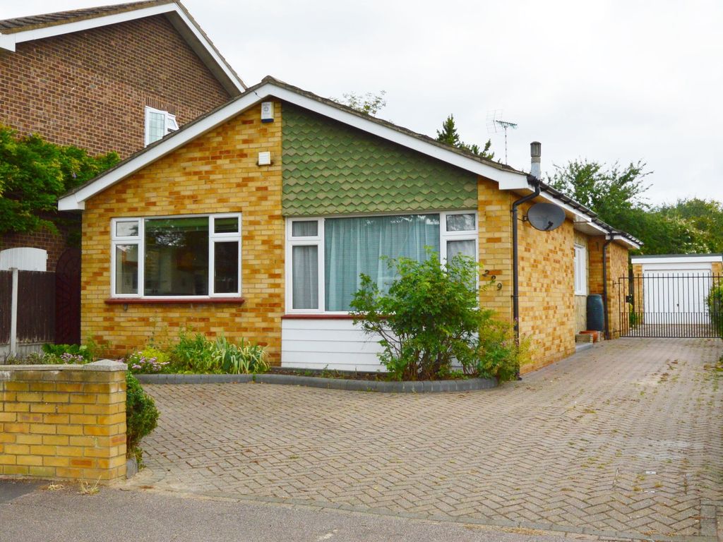 3 bed semidetached house for sale in Eastwood Road North, LeighOnSea