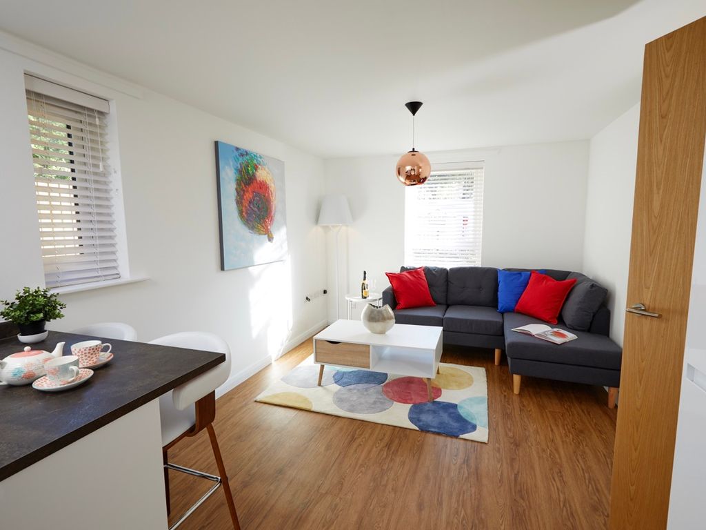 1 bed flat to rent in Cross Heath Grove, Leeds LS11, £725 pcm Zoopla