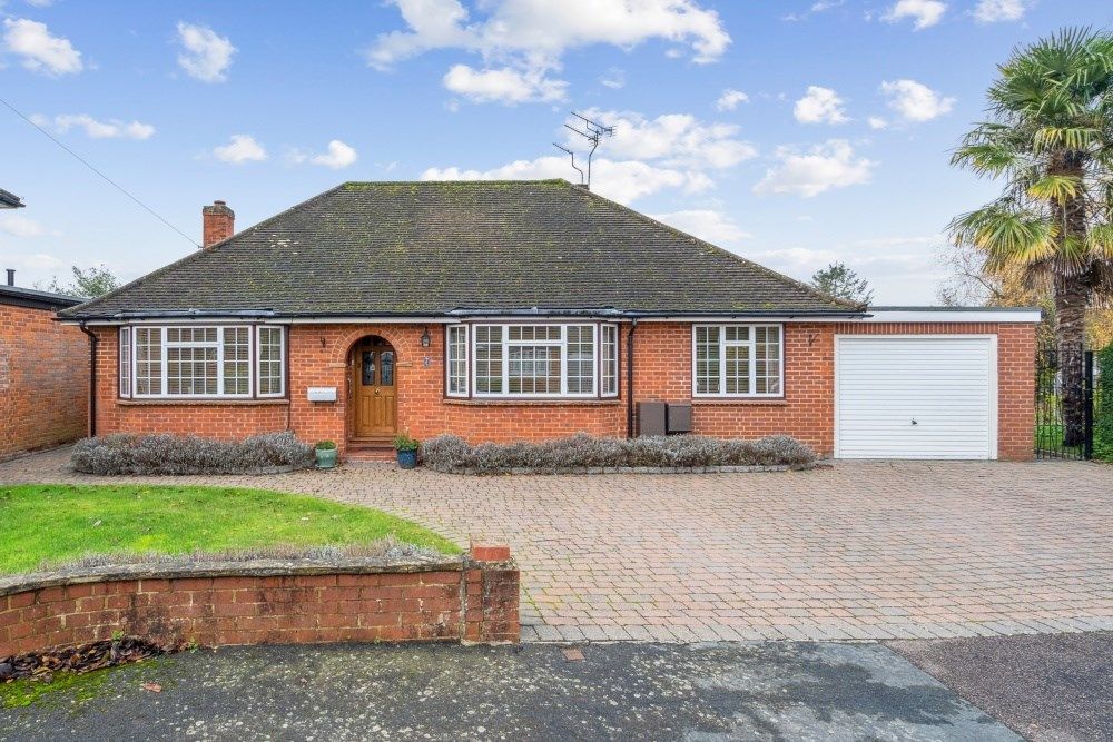 4 bed bungalow for sale in Garners End, Chalfont St Peter SL9 Zoopla