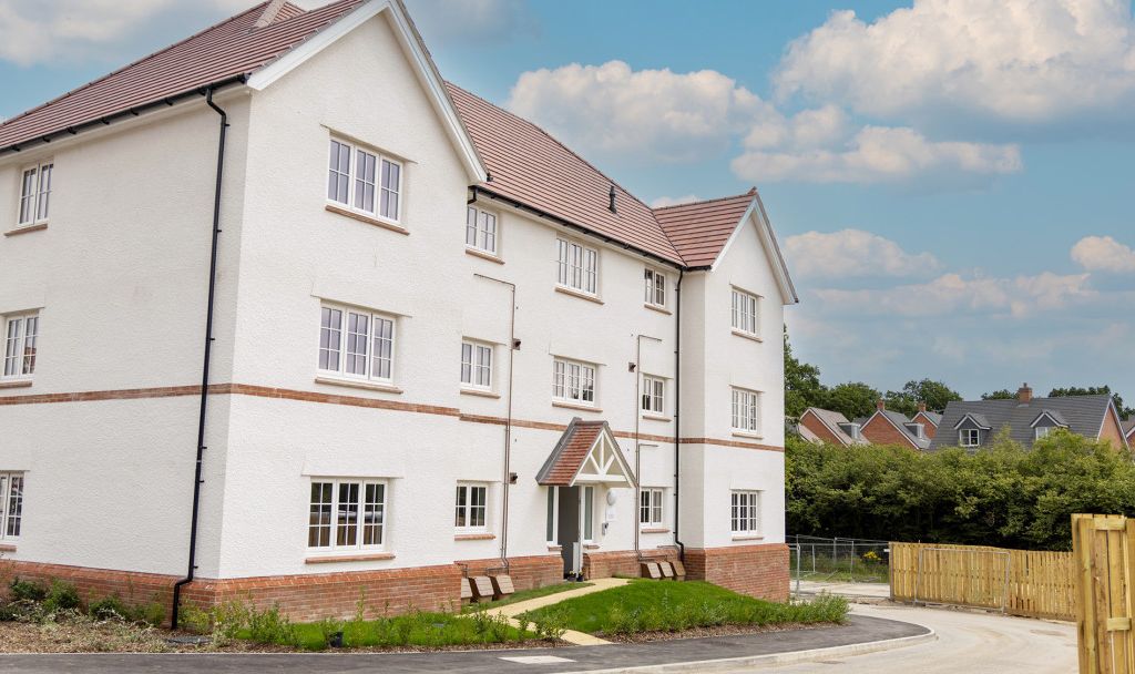 New home, 2 bed flat for sale in Heron Way, Liphook GU30, £66,250 Zoopla