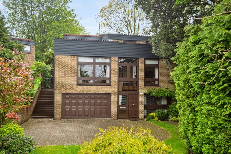 4 bed detached house for sale in Somerset Gardens, Highgate N6, £