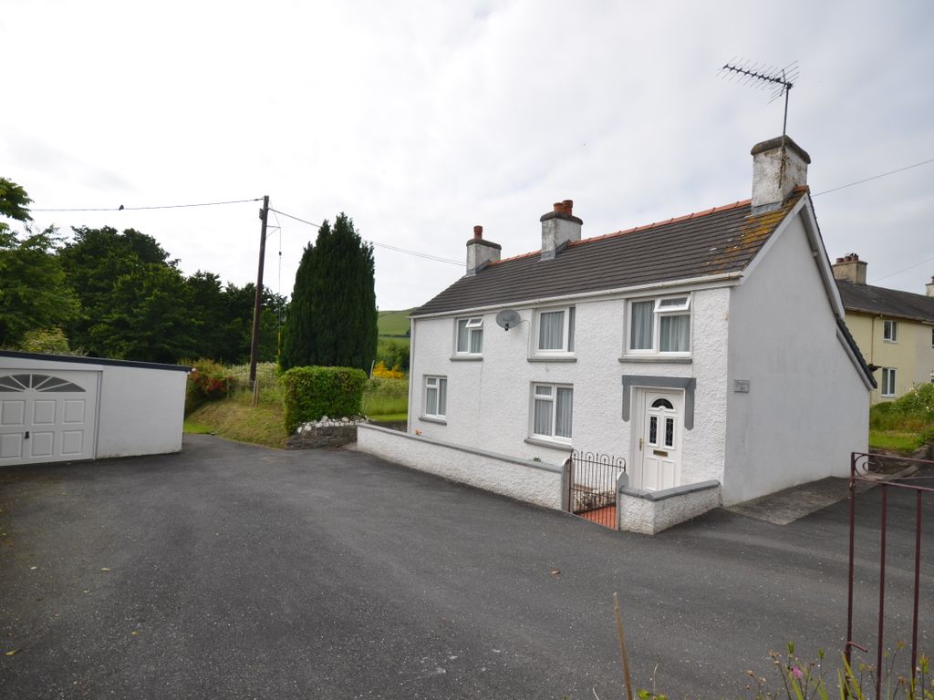 2 bed detached house for sale in Penygarn, Bow Street SY24, £295,000