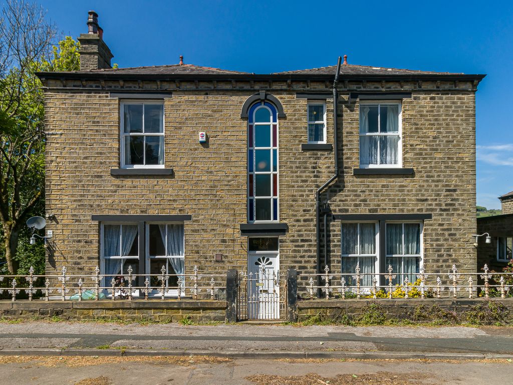 4 bed detached house for sale in Nields Road, Slaithwaite, Huddersfield
