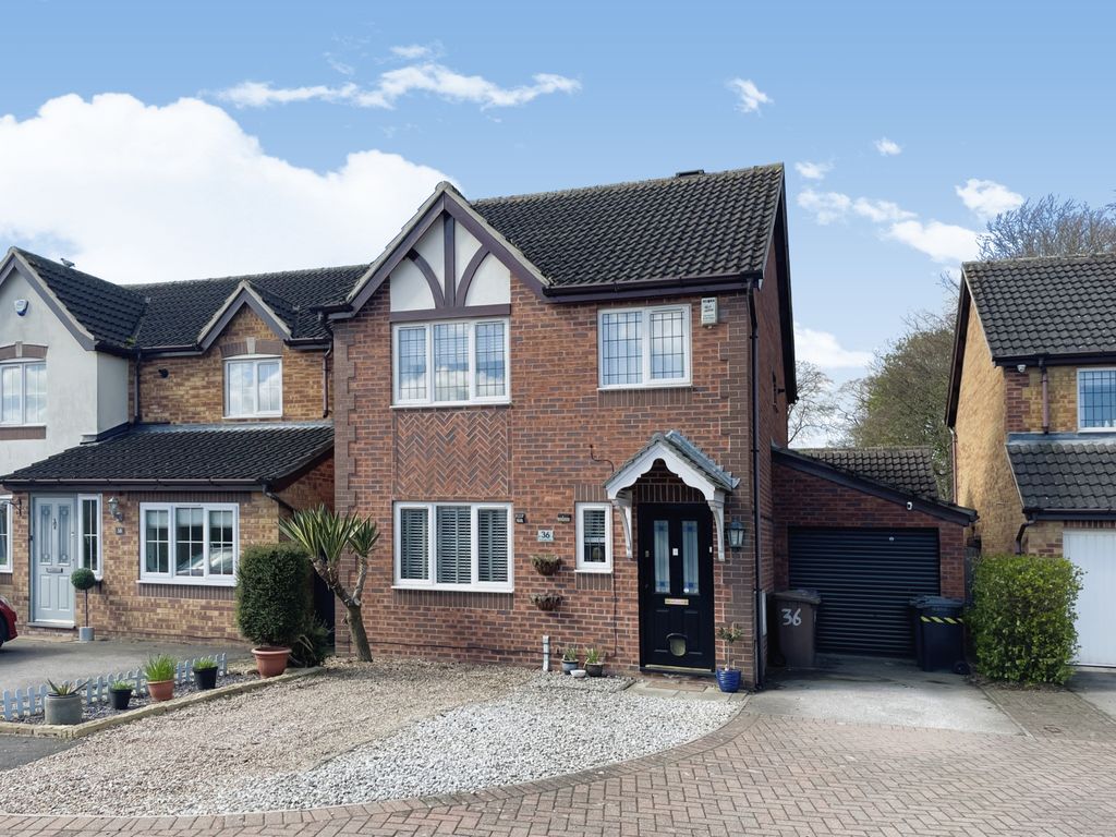 3 bed detached house for sale in Worcester Close, Bracebridge Heath