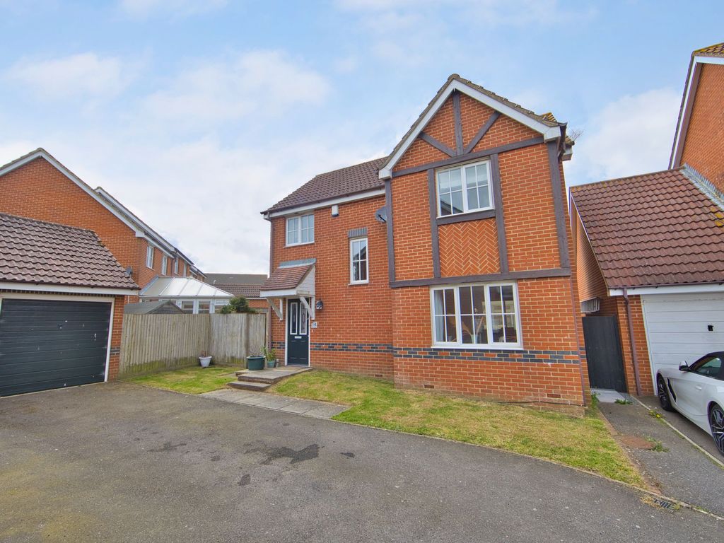 3 bed detached house for sale in Bland Drive, Hawkinge CT18 Zoopla