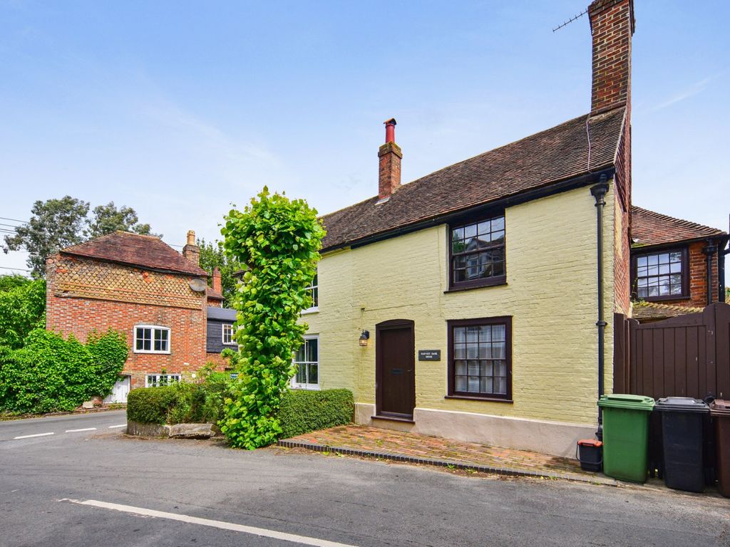 3 bed semidetached house for sale in Lenham Heath Road, Sandway ME17