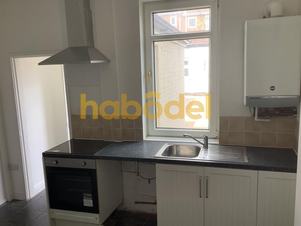 3 bed terraced house to rent in Athelstane Road, Conisbrough, Doncaster