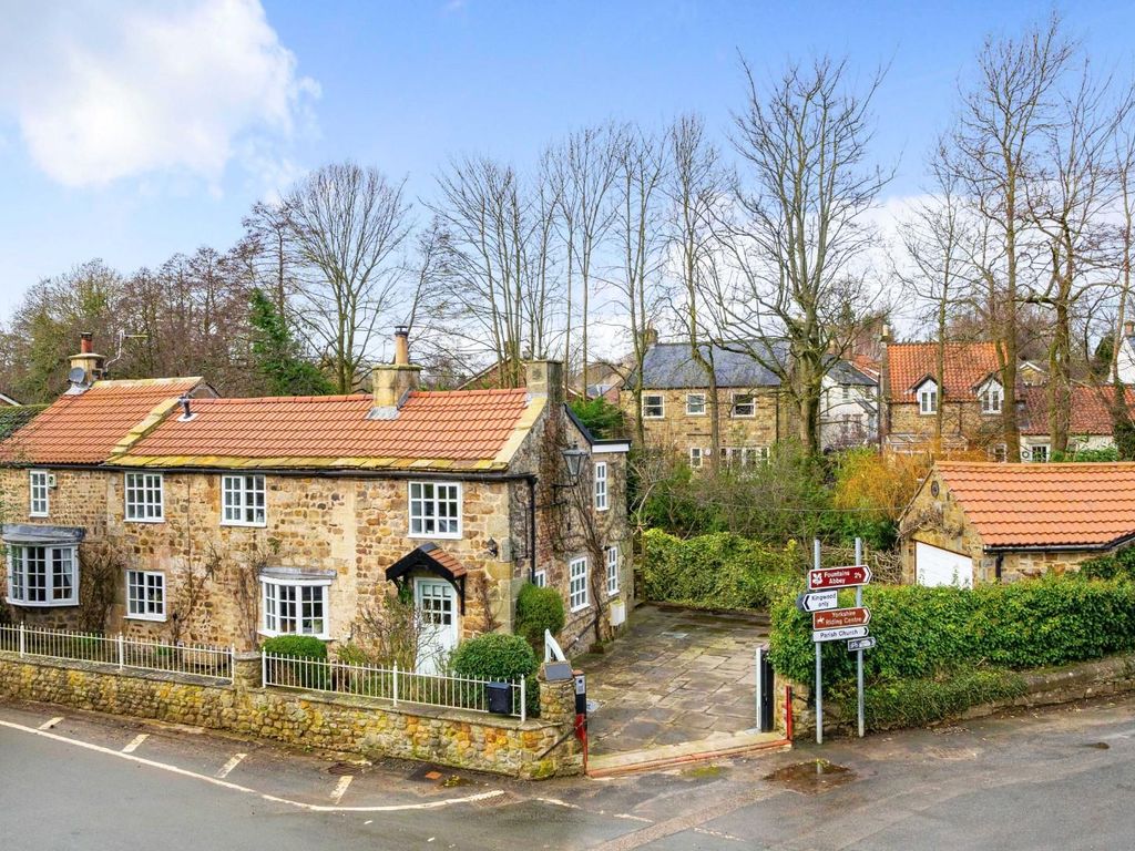 3 bed cottage for sale in Markington, Harrogate HG3, £575,000 Zoopla