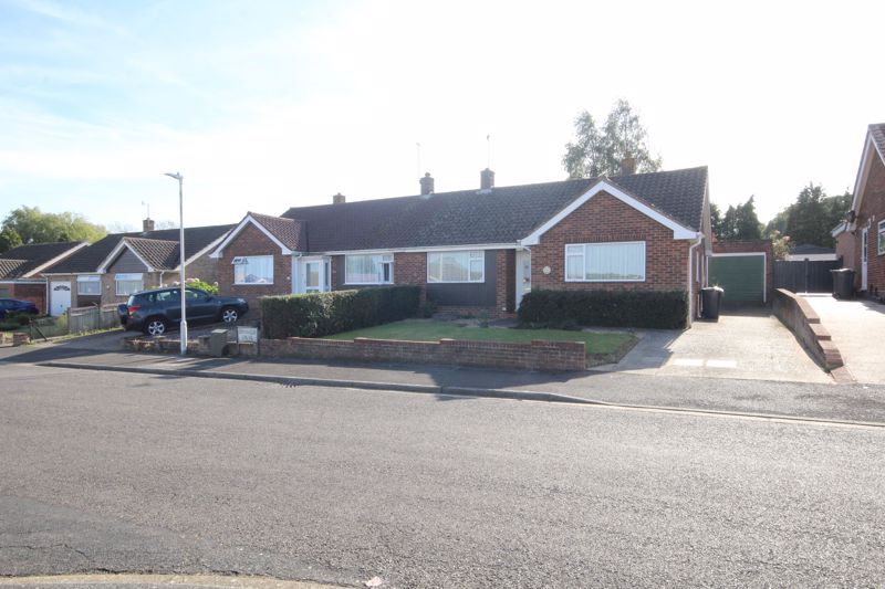 2 bed semidetached bungalow for sale in Denbeigh Drive, Tonbridge TN10