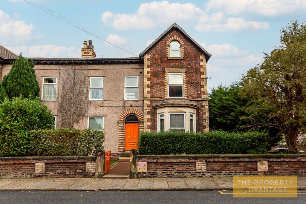 10 bed property for sale in 39 Euston Grove, Prenton, Merseyside CH43