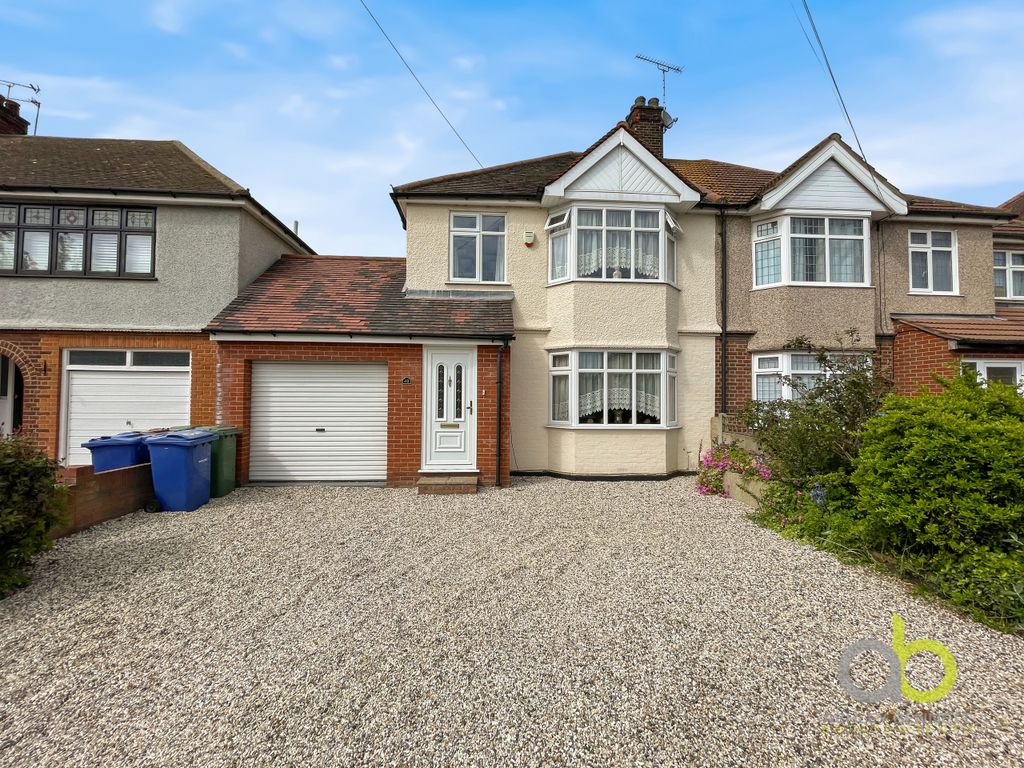 3 bed semidetached house for sale in Ward Avenue, Grays RM17 Zoopla