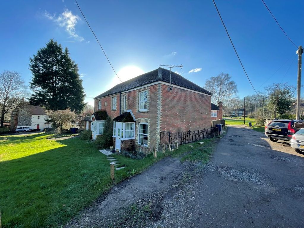 2 bed cottage for sale in Woodview, Church Path, Lane End