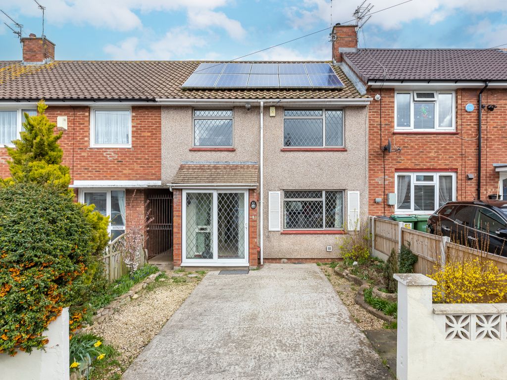 3 bed terraced house for sale in Crescent, Downend, Bristol