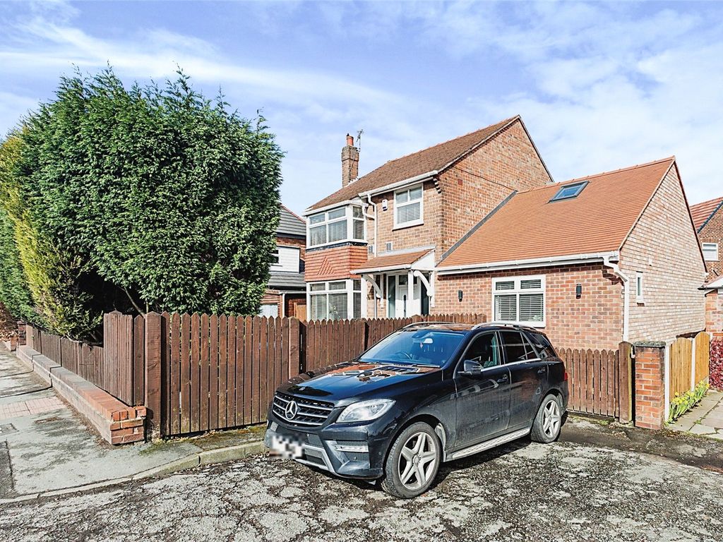 5 bed detached house for sale in Manchester Road, Denton, Manchester