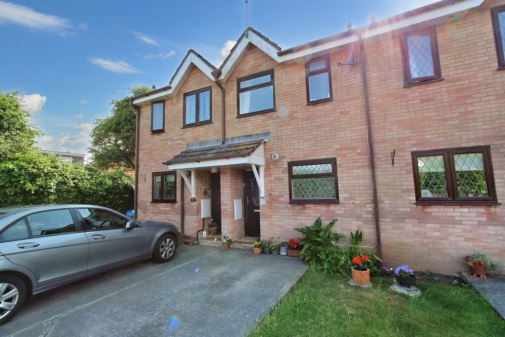 2 bed terraced house for sale in Thomas Close, Nottage