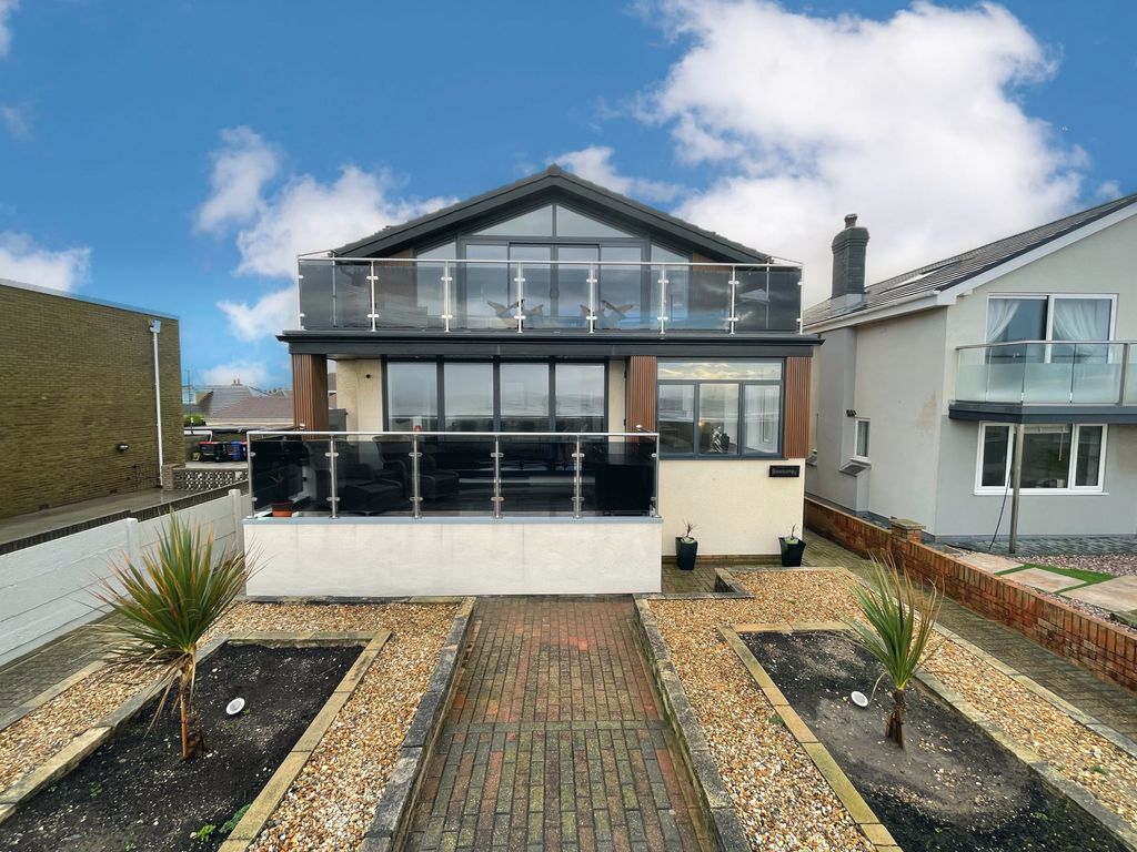 6 bed detached house for sale in Rossall Promenade, Cleveleys FY5, £650,000 Zoopla