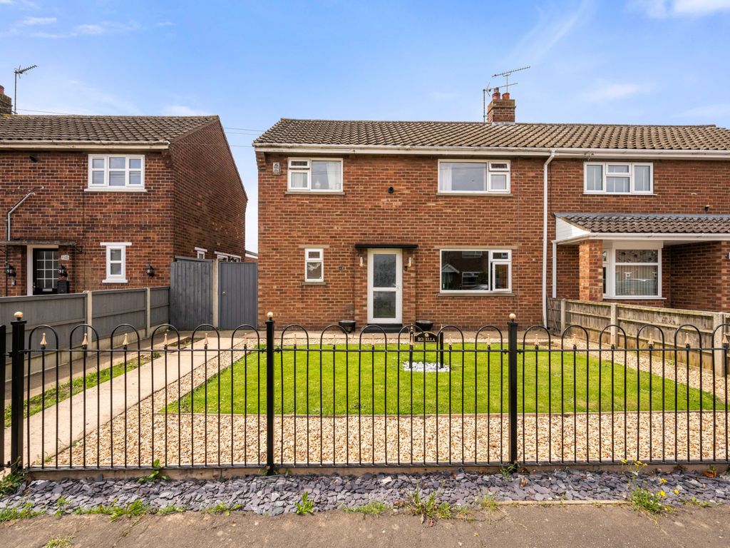 3 bed semidetached house for sale in Wellington Road, Boston PE21, £