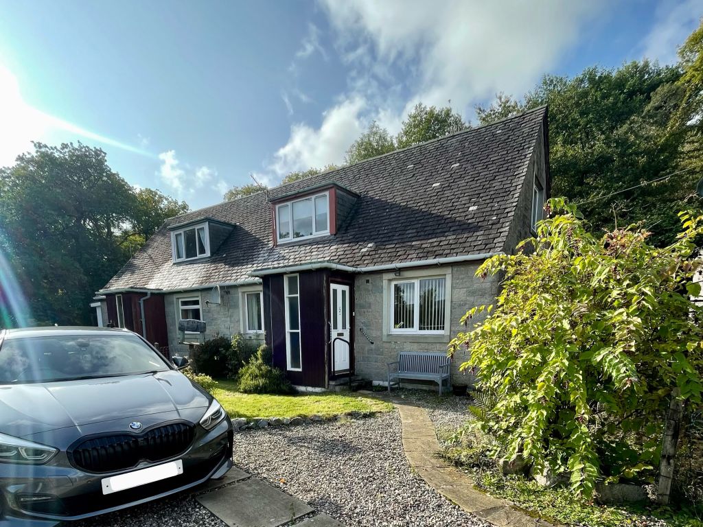 3 bed semidetached house for sale in St. Conans Road, Dalmally PA33, £