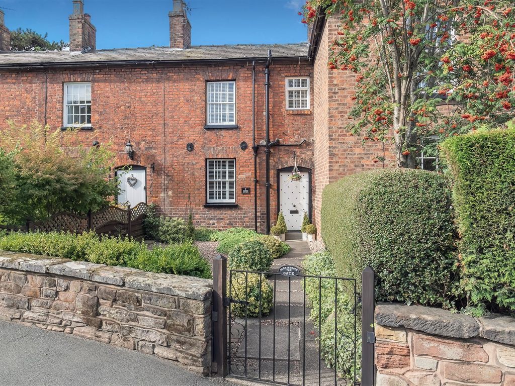 2 bed terraced house for sale in New Road, Lymm WA13 Zoopla