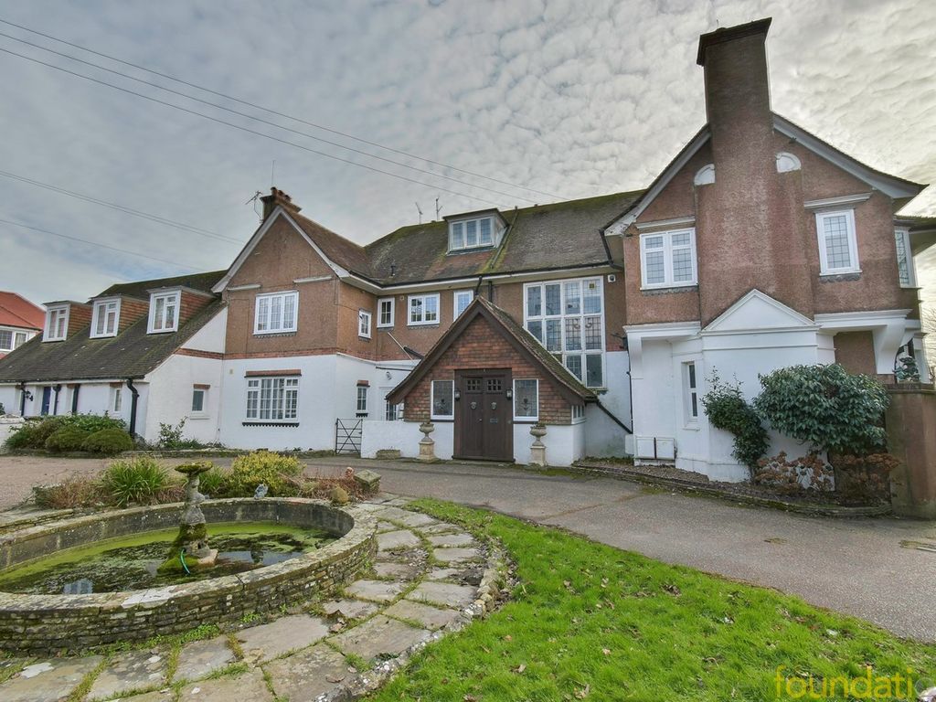 2 bed flat for sale in Little Common Road, BexhillOnSea TN39 Zoopla