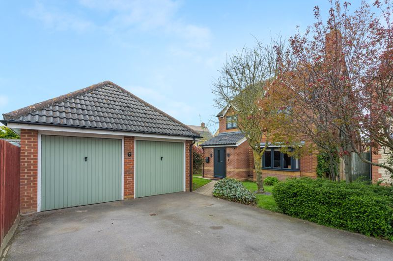4 bed detached house for sale in Paddock Mews, Longworth, Abingdon OX13