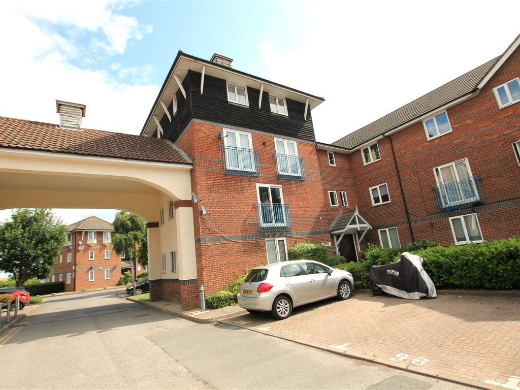1 bed flat for sale in Mandeville Court, London E4, £230,000 Zoopla