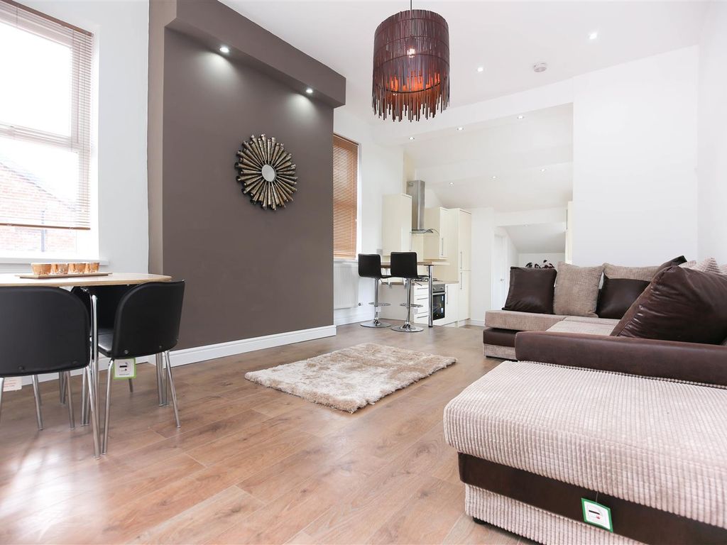 3 bed flat to rent in Stratford Road, Heaton, Newcastle Upon Tyne NE6