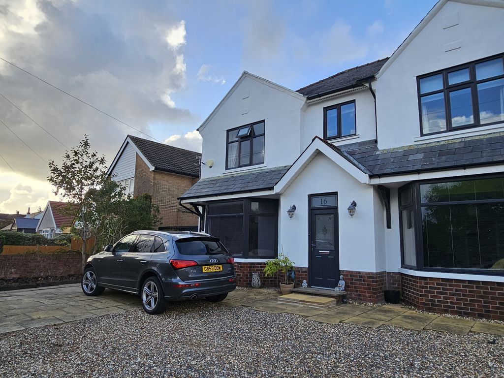 5 bed detached house for sale in Oldfield Carr Lane, PoultonLeFylde